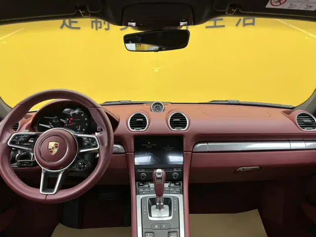 Porsche 718 — Фото автомобиля 15