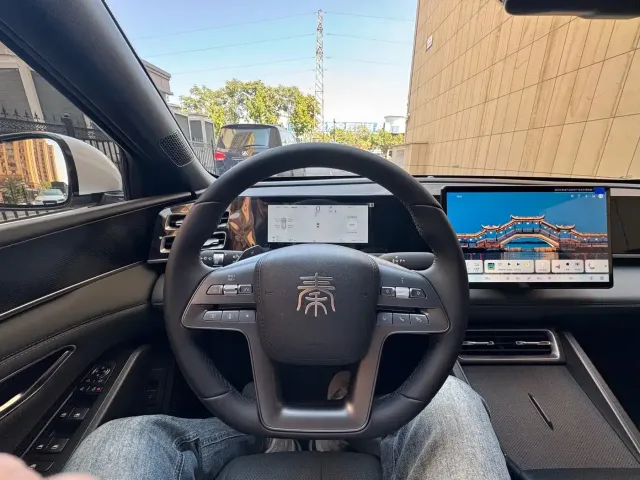 BYD Qin L — Фото автомобиля 5