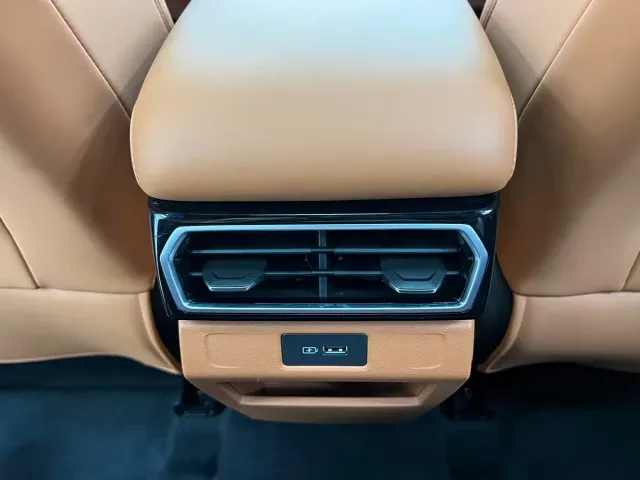 Geely Boyue — Фото автомобиля 18