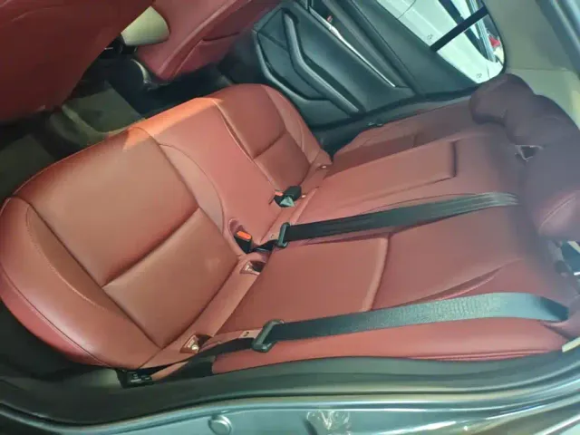 Mazda Axela — Фото автомобиля 16