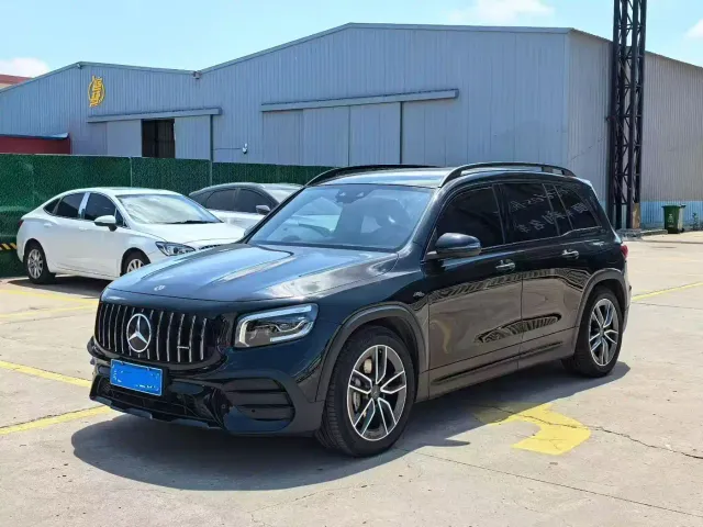 Фотография автомобиля — Mercedes-Benz GLB AMG