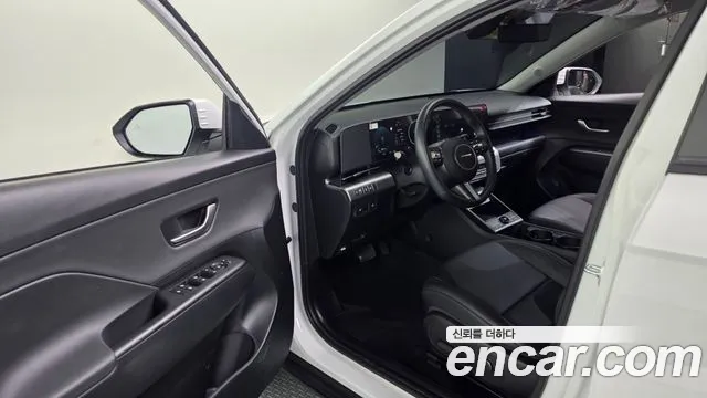 Hyundai Kona SX2 — Фото автомобиля 10