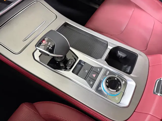 Jetour X70 Plus — Фото автомобиля 19