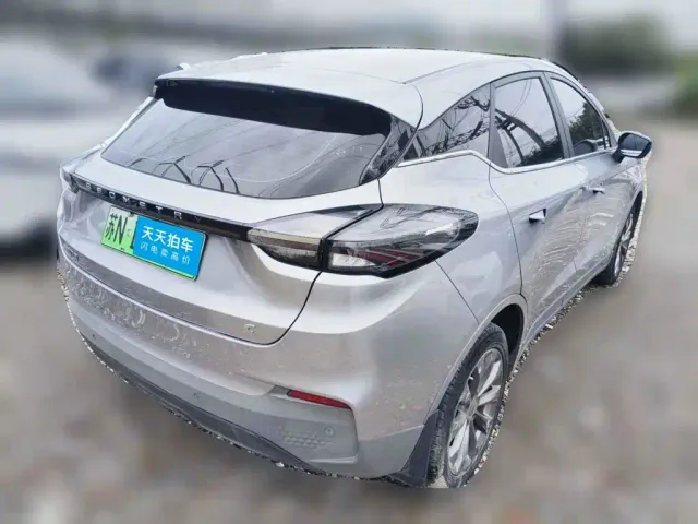 Geely Geometry C — Фото автомобиля 2