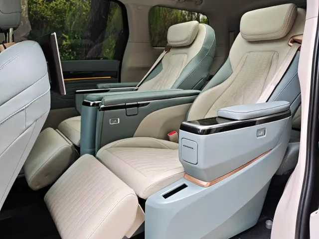 Maxus G90 — Фото автомобиля 14