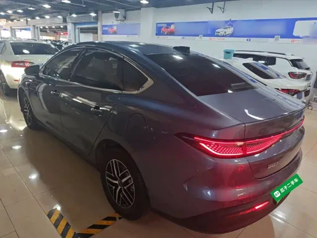 BYD Seal 05 DM-i — Фото автомобиля 4