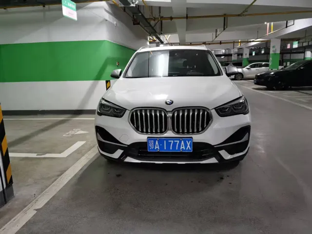 BMW X1 — Фото автомобиля 2