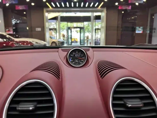 Porsche 718 — Фото автомобиля 10