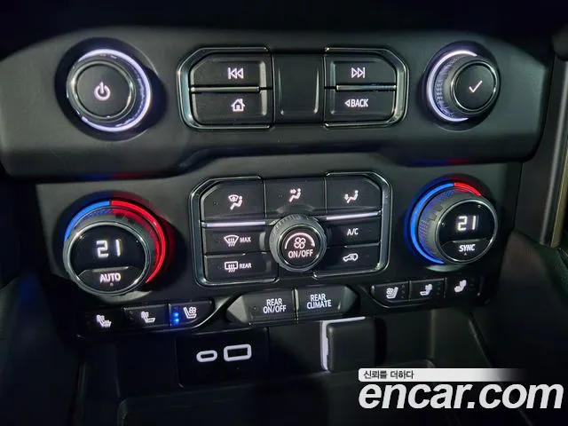 Chevrolet Tahoe — Фото автомобиля 16