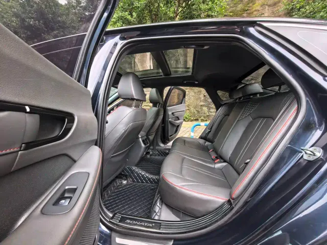 Hyundai Sonata — Фото автомобиля 10