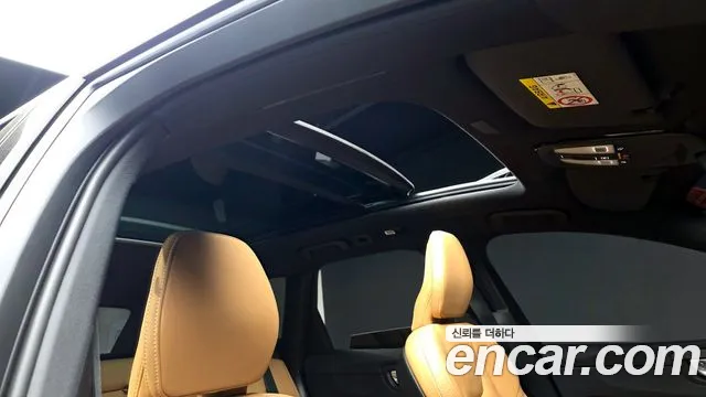 Вольво XC60 — Фото автомобиля 17