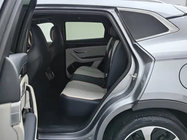 BYD Song PLUS — Фото автомобиля 15