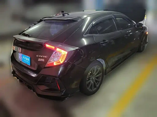 Honda Civic — Фото автомобиля 2