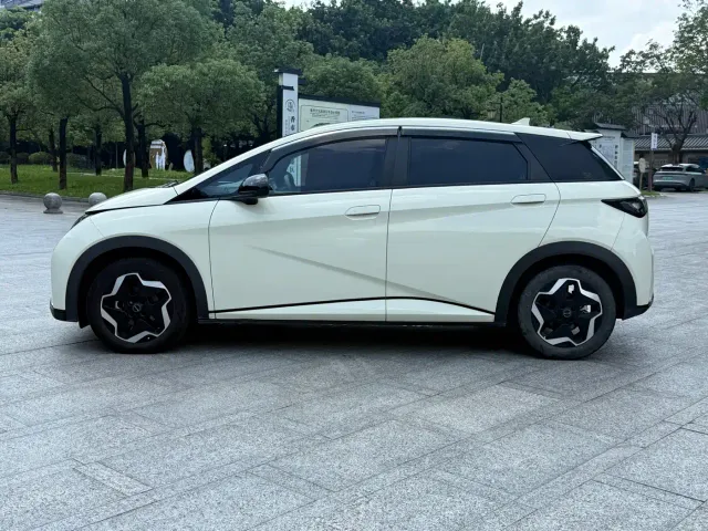 BYD Dolphin — Фото автомобиля 14