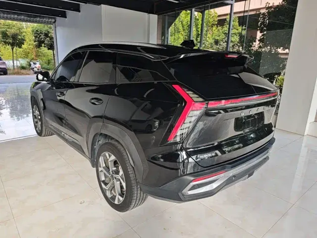 Geely Boyue L — Фото автомобиля 4