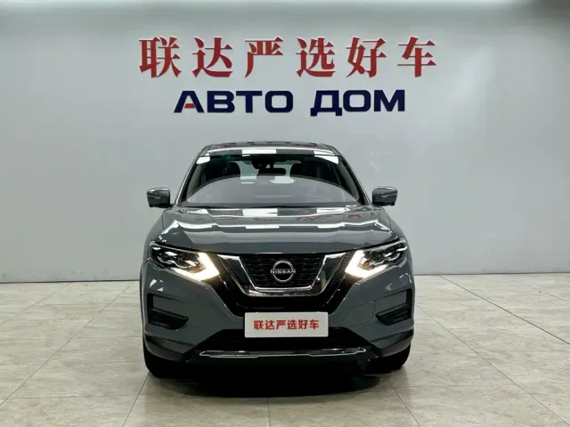 Nissan X-Trail — Фото автомобиля 2
