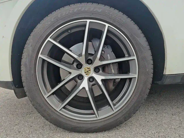 Porsche Macan — Фото автомобиля 15