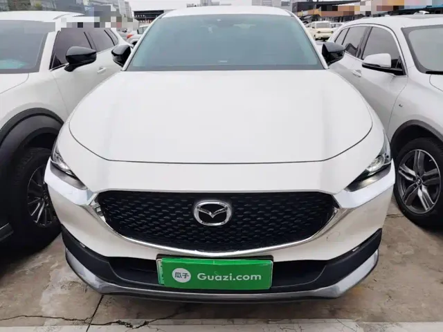 Mazda CX-30 EV — Фото автомобиля 2