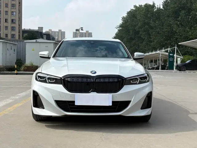 BMW i3 — Фото автомобиля 2