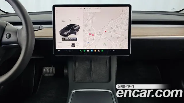 Tesla Model 3 — Фото автомобиля 20