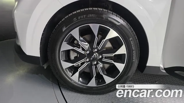 Kia Canival Carnival 4 поколение Бензин 9 мест Signature — Фото автомобиля 5
