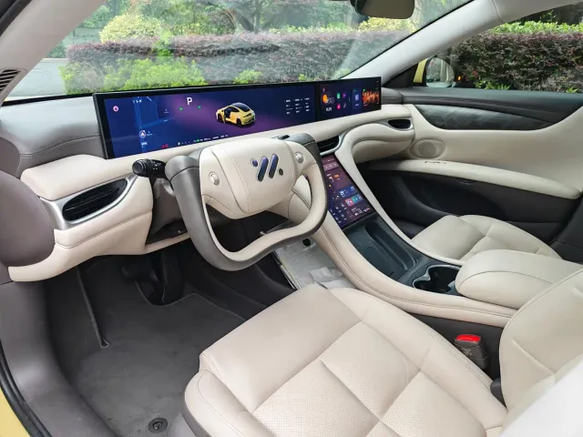 IM Motors L6 — Фото автомобиля 11