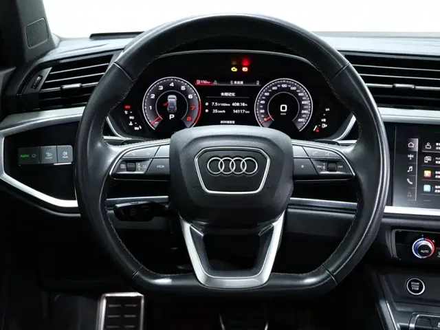 Audi Q3 — Фото автомобиля 12