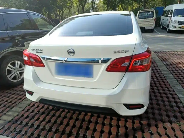 Nissan Sylphy — Фото автомобиля 5