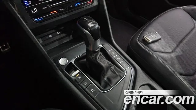 Volkswagen Tiguan — Фото автомобиля 9