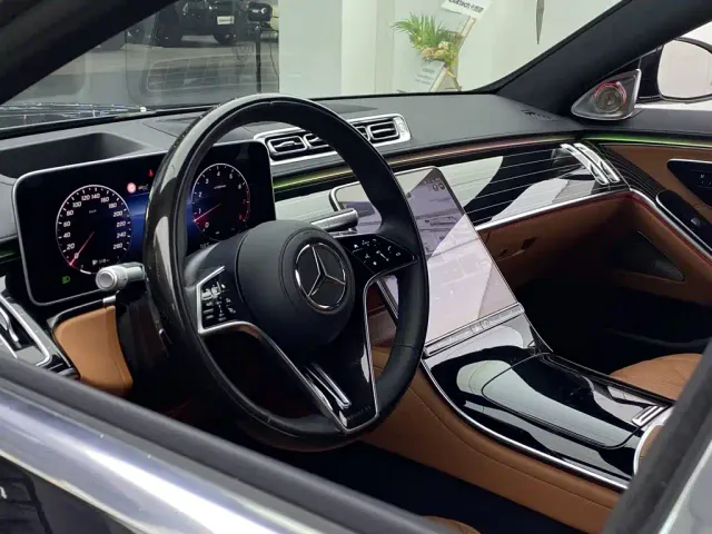 Mercedes-Benz Maybach S-Class — Фото автомобиля 25