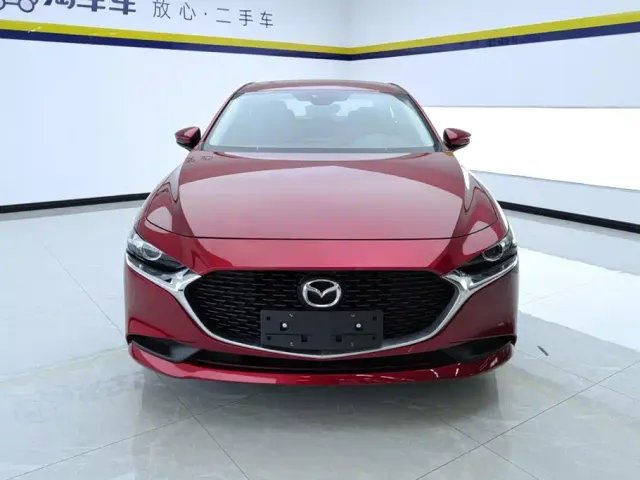 Mazda Axela — Фото автомобиля 2
