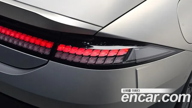 Hyundai Ioniq 6 — Фото автомобиля 22
