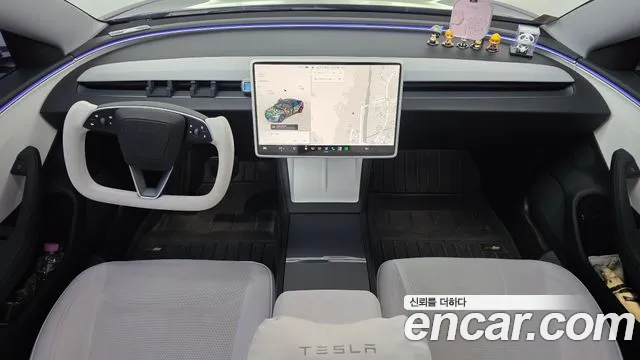 Tesla Model 3 — Фото автомобиля 7