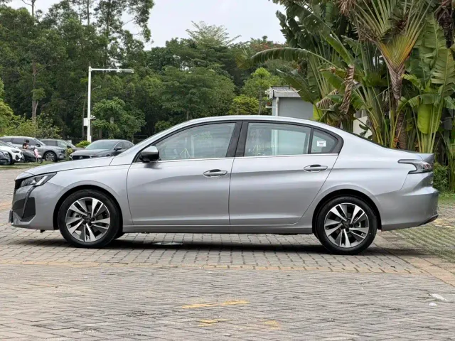 Peugeot 408 — Фото автомобиля 9