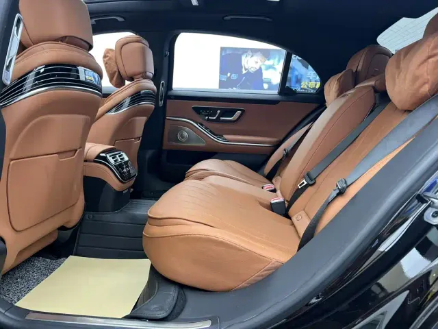 Mercedes-Benz S-Class — Фото автомобиля 17