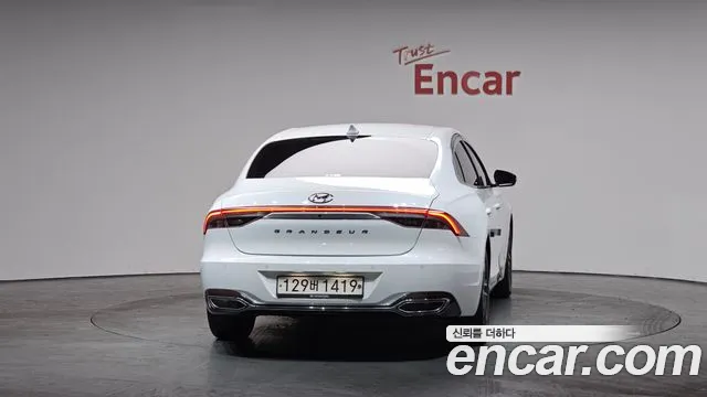 Hyundai Grandeur Новый Grandeur IG 3.0 LPi (Такси) — Фото автомобиля 4
