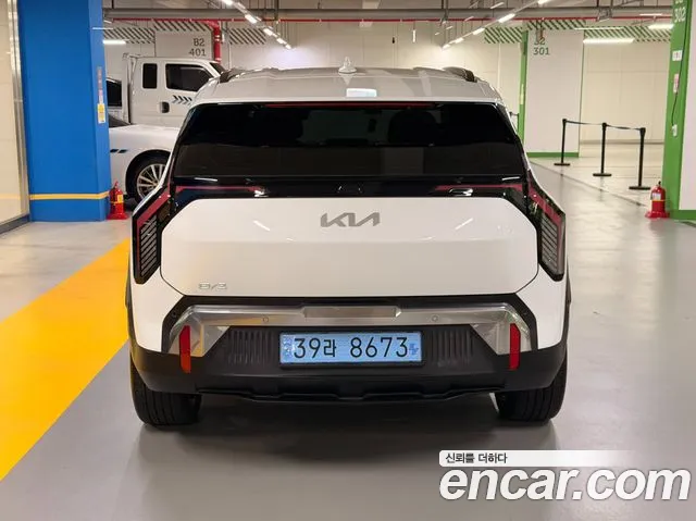 Kia EV3 — Фото автомобиля 4