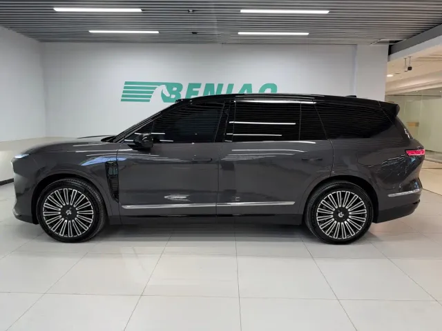 Nio ES8 — Фото автомобиля 3