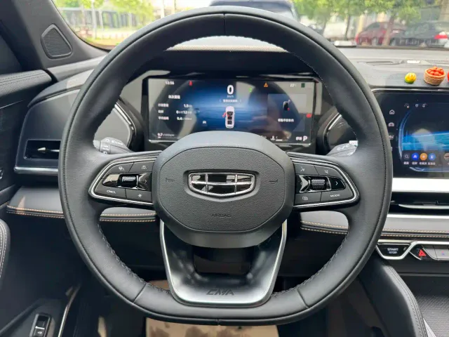 Geely Xingyue L — Фото автомобиля 4