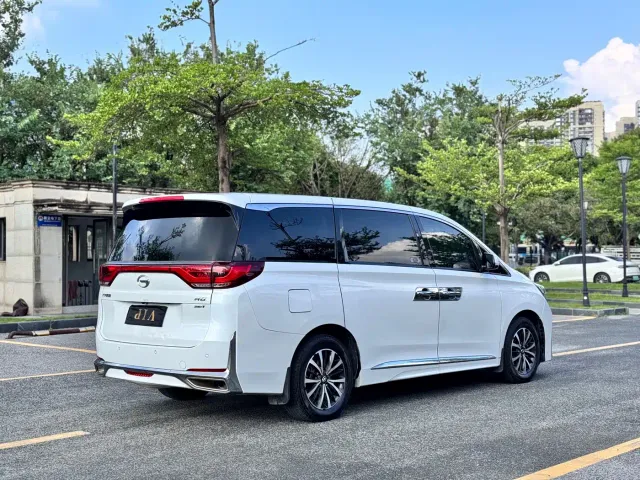 GAC Trumpchi M8 — Фото автомобиля 18