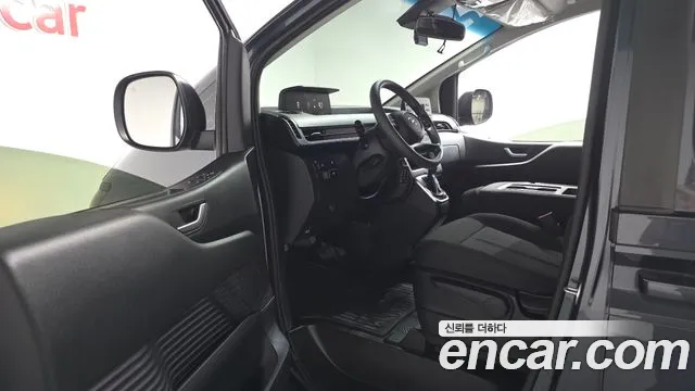 Hyundai Staria — Фото автомобиля 15