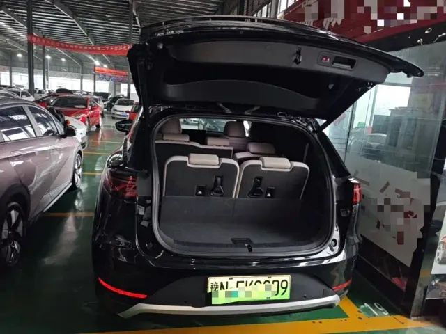 BYD Tang New Energy 2024 DM-i Glory Edition 112KM Deluxe — Фото автомобиля 18