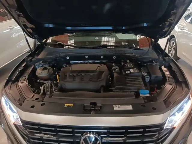 Volkswagen Passat — Фото автомобиля 19