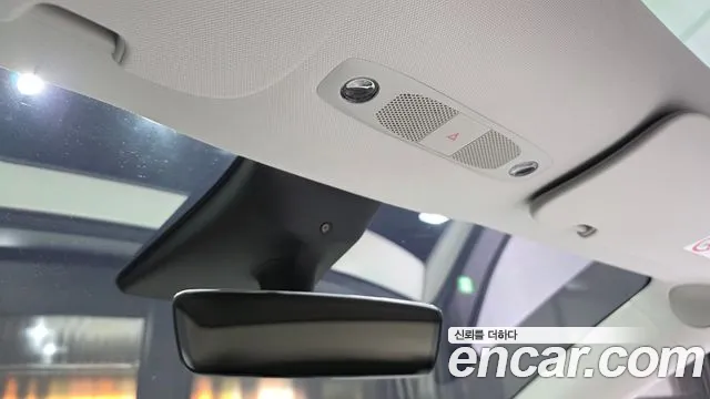 Tesla Model Y — Фото автомобиля 22