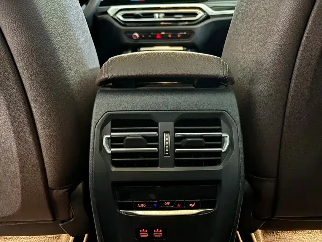 BMW 3 Series — Фото автомобиля 12