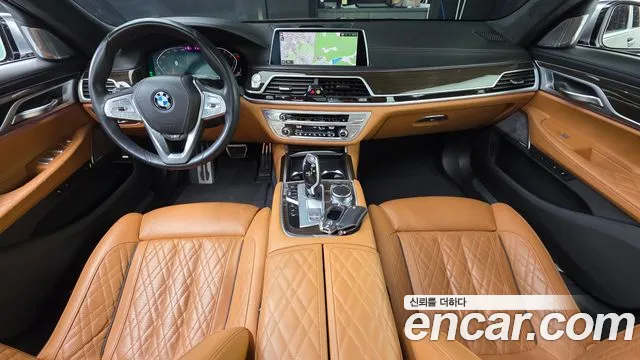 BMW 7 Series — Фото автомобиля 7