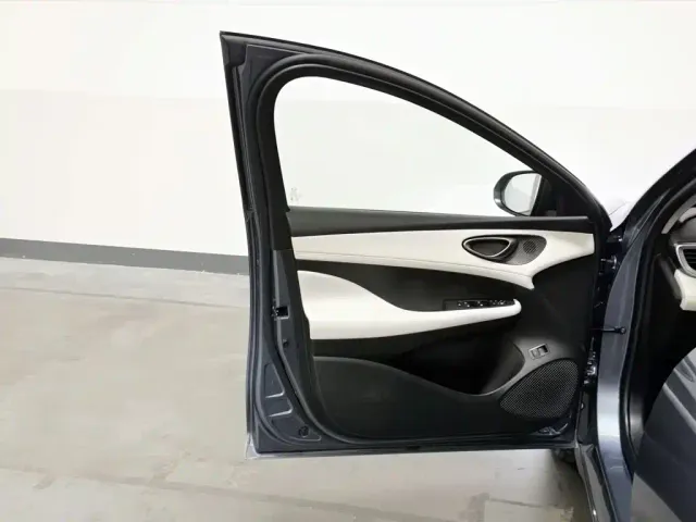 BYD Hai Bao 05 DM-i 2025 DM-i Smart Drive Edition 55KM Luxury — Фото автомобиля 8