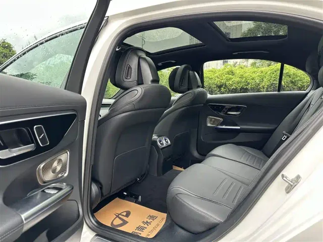 Mercedes-Benz C-Class — Фото автомобиля 8