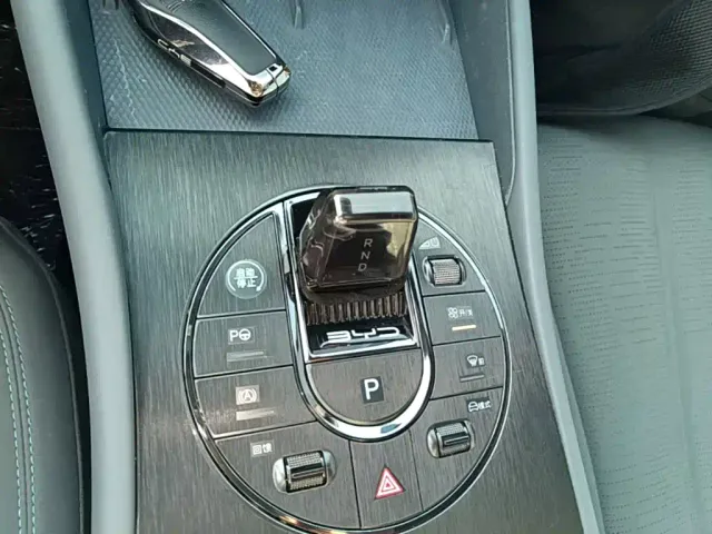 BYD Seal 06 GT — Фото автомобиля 13