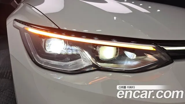 Volkswagen Golf Golf 8 поколение 2.0 TDI Prestige — Фото автомобиля 16